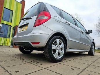 Mercedes-Benz A Class 2.0 A180 CDI Avantgarde SE CVT 5dr