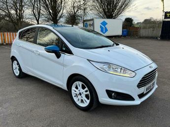 Ford Fiesta 1.0T EcoBoost Zetec White Edition Euro 6 (s/s) 5dr