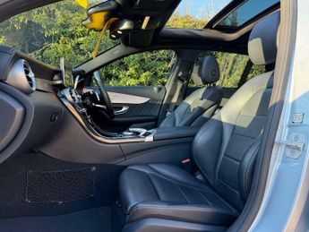 Mercedes-Benz C Class 2.1 C250d AMG Line (Premium Plus) 7G-Tronic+ Euro 6 (s/s) 5dr