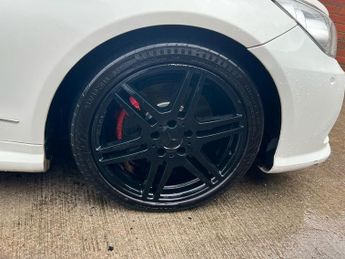 Mercedes E Class E250 CDI BLUEEFFICIENCY SPORT ED125