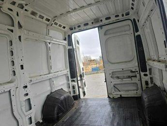 Peugeot Boxer BLUE HDI 335 L2H2 PROFESSIONAL P/V