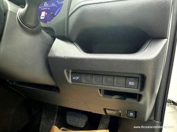 Toyota RAV4 2.5 VVT-I DESIGN [SAT NAV, REVERSE CAMERA & 4WD]