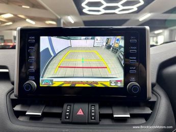 Toyota RAV4 2.5 VVT-I DESIGN [SAT NAV, REVERSE CAMERA & 4WD]