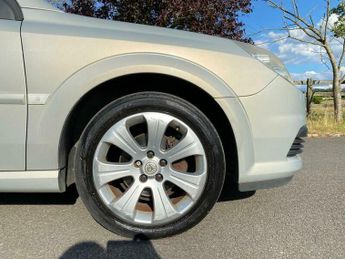 Vauxhall Vectra 1.9 CDTi 16v Exclusiv 5dr