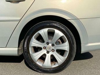 Vauxhall Vectra 1.9 CDTi 16v Exclusiv 5dr