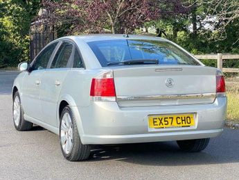 Vauxhall Vectra 1.9 CDTi 16v Exclusiv 5dr
