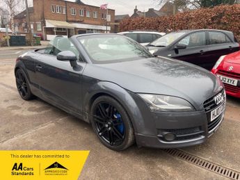 Audi TT 3.2 TFSI V6 Roadster 2dr Petrol S Tronic quattro Euro 4 (250 ps)