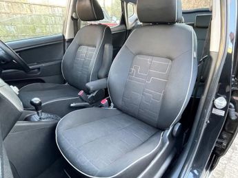 Kia Venga 1.6 2 MPV 5dr Petrol Auto Euro 5 (123 bhp)