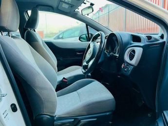 Toyota Yaris 1.33 Dual VVT-i TR Multidrive S Euro 5 5dr
