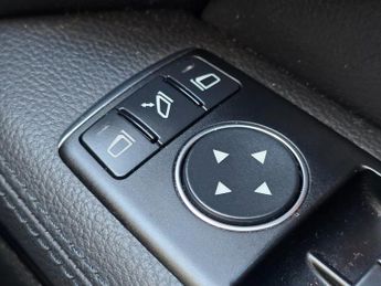 Mercedes-Benz E Class 2.1 E300dh BlueTEC G-Tronic+ Euro 5 (s/s) 4dr