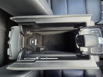 Mercedes-Benz E Class 2.1 E300dh BlueTEC G-Tronic+ Euro 5 (s/s) 4dr