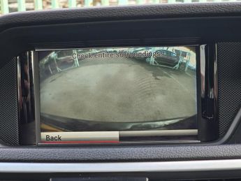 Mercedes-Benz E Class 2.1 E300dh BlueTEC G-Tronic+ Euro 5 (s/s) 4dr