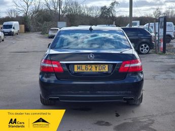 Mercedes-Benz E Class 2.1 E300dh BlueTEC G-Tronic+ Euro 5 (s/s) 4dr