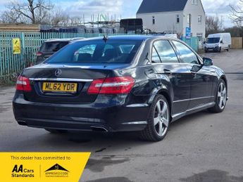 Mercedes-Benz E Class 2.1 E300dh BlueTEC G-Tronic+ Euro 5 (s/s) 4dr