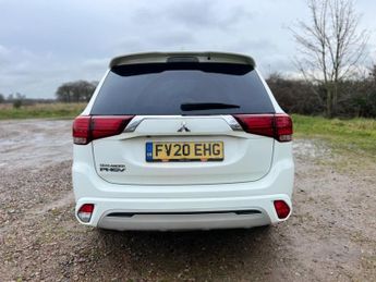 Mitsubishi Outlander PHEV REFLEX PLUS COMMERCIAL