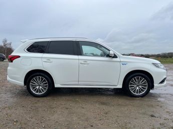 Mitsubishi Outlander PHEV REFLEX PLUS COMMERCIAL