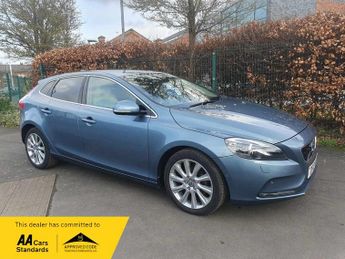 Volvo V40 D2 SE LUX NAV