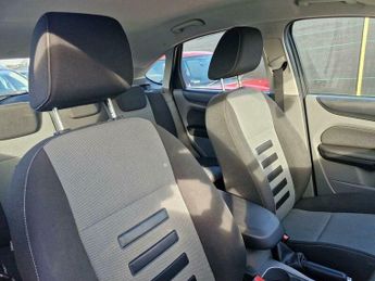 Ford Focus 1.6 Zetec 5dr