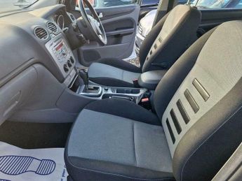 Ford Focus 1.6 Zetec 5dr