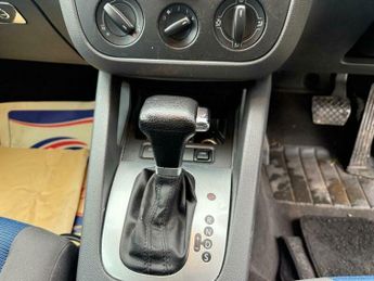 Volkswagen Golf 1.6 FSI S 5dr