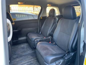 Toyota Estima 2400 Automatic Petrol Hybrid 7 SEATS