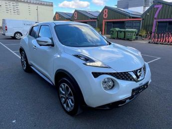 Nissan Juke 1.6 Tekna XTRON Euro 6 5dr