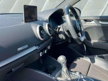 Audi A3 1.5 TFSI CoD Black Edition Sportback S Tronic Euro 6 (s/s) 5dr