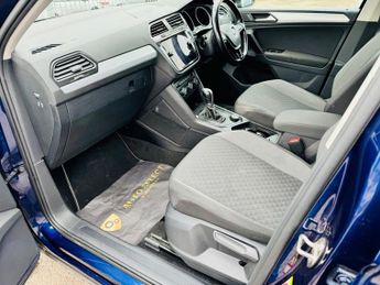 Volkswagen Tiguan SE NAVIGATION TDI 4MOTION DSG