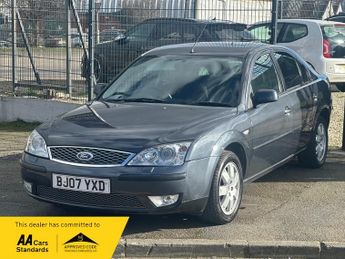 Ford Mondeo 1.8 Zetec Hatchback 5dr Petrol Manual (187 g/km, 123 bhp)