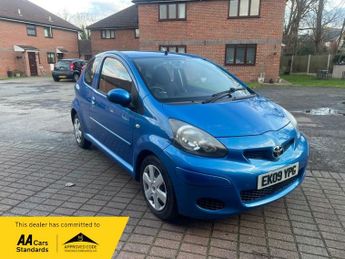 Toyota AYGO 1.0 VVT-i Blue Hatchback 3dr Petrol Manual Euro 4 (67 bhp)