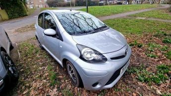 Toyota AYGO 1.0 VVT-i Ice Euro 5 5dr