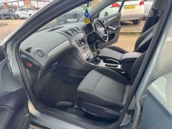 Ford Mondeo 1.8 TDCi Zetec 5dr