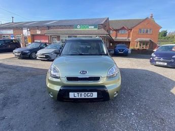 Kia Soul CRDI SEARCHER-HEATED SEATS-FRONT AND BACK DASHCAM-FULL KIA SERVI