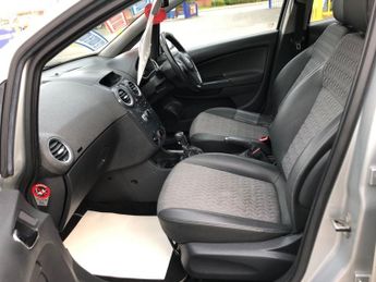 Vauxhall Corsa 1.4 16V SE Auto Euro 5 5dr