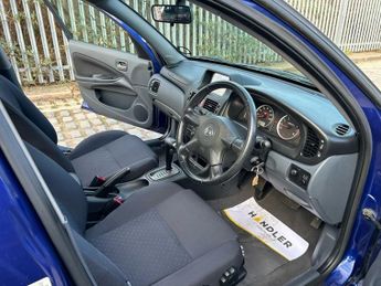Nissan Almera SE