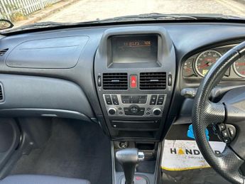Nissan Almera SE