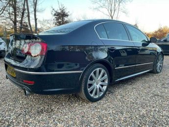 Volkswagen Passat 3.6 FSI V6 R36 DSG 4Motion Euro 4 4dr