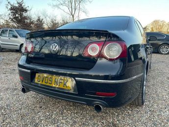 Volkswagen Passat 3.6 FSI V6 R36 DSG 4Motion Euro 4 4dr