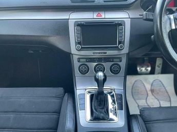 Volkswagen Passat 3.6 FSI V6 R36 DSG 4Motion Euro 4 4dr