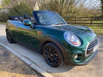 MINI Cooper COOPER !! JUST 1400 MILES - OUT OF THE BOX - LIKE NEW - NEW MOT 