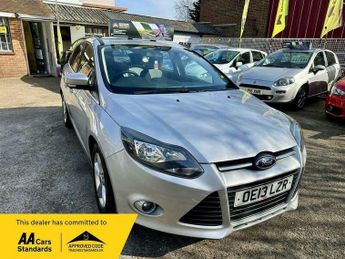 Ford Focus 1.0T EcoBoost Zetec Euro 5 (s/s) 5dr