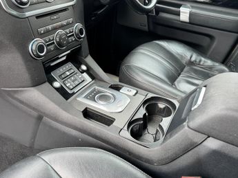 Land Rover Discovery 3.0 SD V6 Graphite SUV 5dr Diesel Auto 4WD Euro 6 (s/s) (256 bhp