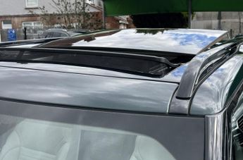 Land Rover Discovery 2.0 SD4 HSE Luxury SUV 5dr Diesel Auto 4WD Euro 6 (s/s) (240 ps)