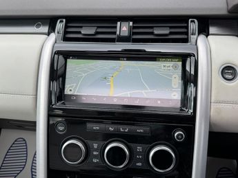 Land Rover Discovery 2.0 SD4 HSE Luxury SUV 5dr Diesel Auto 4WD Euro 6 (s/s) (240 ps)