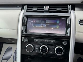 Land Rover Discovery 2.0 SD4 HSE Luxury SUV 5dr Diesel Auto 4WD Euro 6 (s/s) (240 ps)