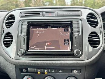 Volkswagen Tiguan R LINE TDI BLUEMOTION TECH 4MOTION DSG