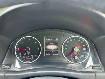 Volkswagen Tiguan R LINE TDI BLUEMOTION TECH 4MOTION DSG