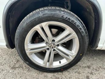 Volkswagen Tiguan R LINE TDI BLUEMOTION TECH 4MOTION DSG