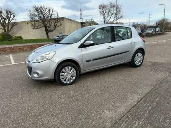 Renault Clio 1.6 VVT Expression Hatchback 5dr Petrol Auto Euro 5 (111 ps)