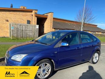 Ford Focus GHIA 16V